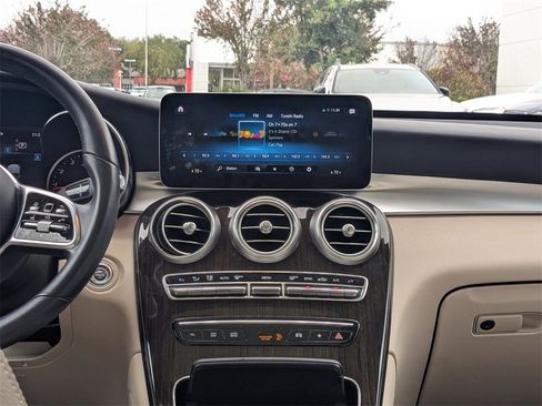 Used 2022 Mercedes-Benz GLC 300 image 20