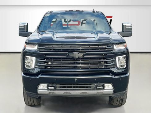 Used 2022 Chevrolet Silverado 3500 High Country w/ Z71 Off-Road Package AWD/4WD image 2
