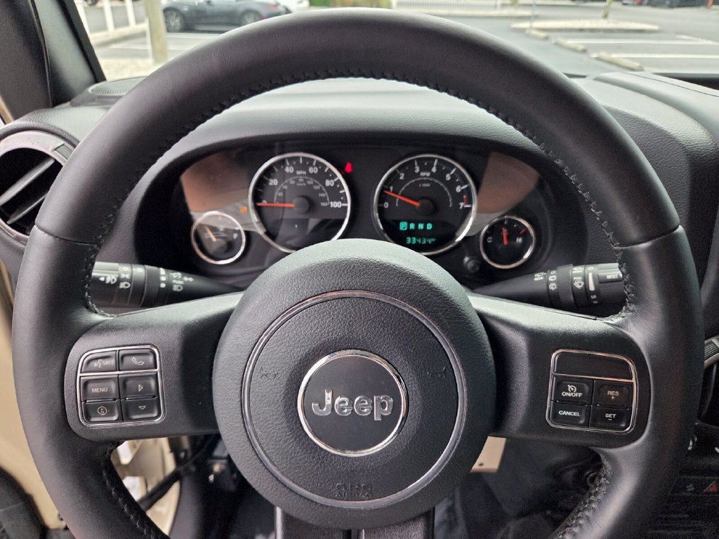 Used 2018 Jeep Wrangler Sport w/ Connectivity Group AWD/4WD image 26