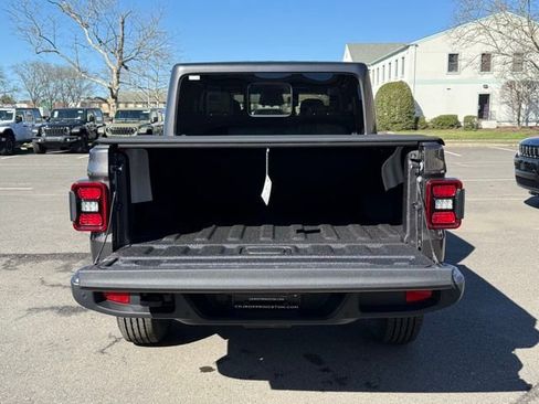 New 2026 Jeep Gladiator Sport image 15