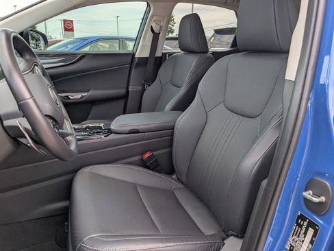 Used 2025 Lexus NX 250 FWD w/ Accessory Package (2T) image 25