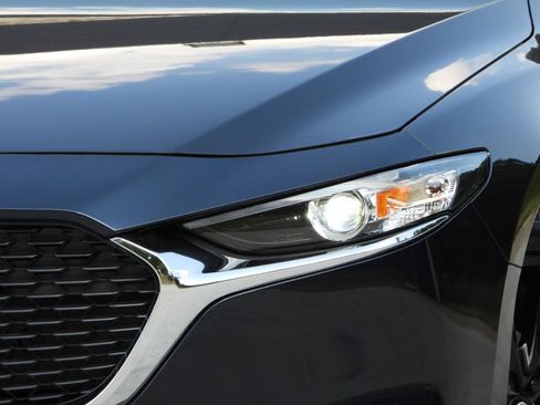 Used 2024 MAZDA MAZDA3 s FWD image 3