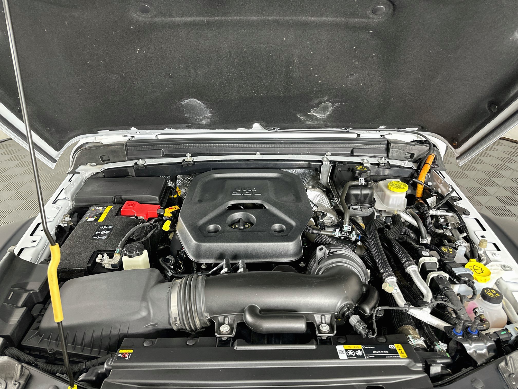 Used 2024 Jeep Wrangler Unlimited AWD/4WD image 30