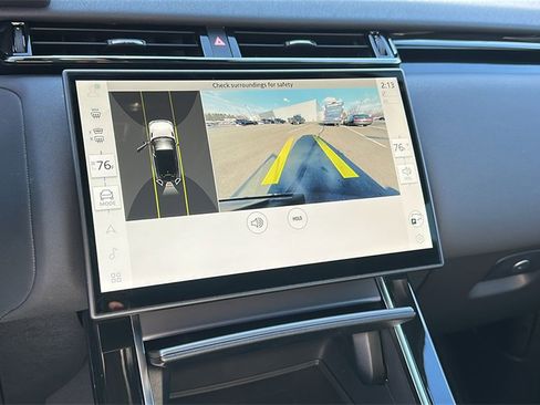 Certified 2025 Land Rover Range Rover Velar Dynamic SE image 16