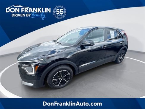 Used 2024 Kia Niro LX image 1