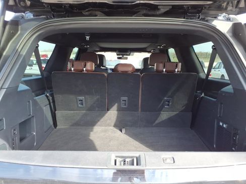 Used 2025 Lincoln Navigator L Reserve image 10