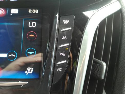 Used 2020 Cadillac Escalade ESV Luxury AWD/4WD image 46
