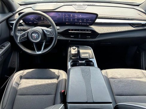 Used 2025 Buick Enclave Preferred FWD image 12