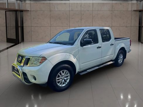 Used 2016 Nissan Frontier SV RWD image 5