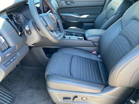 New 2026 Nissan Pathfinder Rock Creek w/ Rock Creek Premium Package AWD/4WD image 11