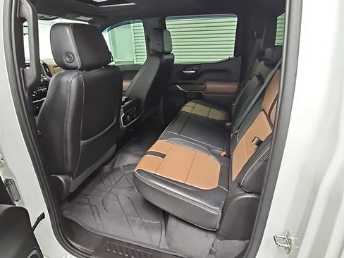 Used 2021 Chevrolet Silverado 1500 High Country w/ Technology Package image 35