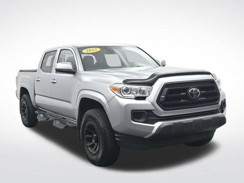 Used 2022 Toyota Tacoma SR AWD/4WD image 3
