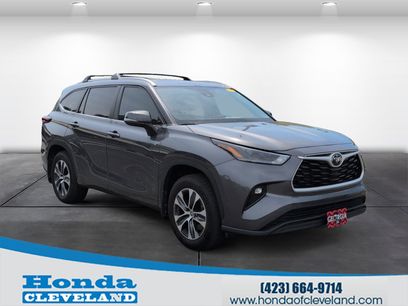 Used 2024 Toyota Highlander XLE