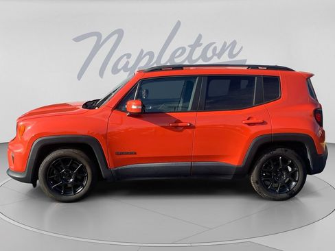 Used 2020 Jeep Renegade Altitude FWD image 4