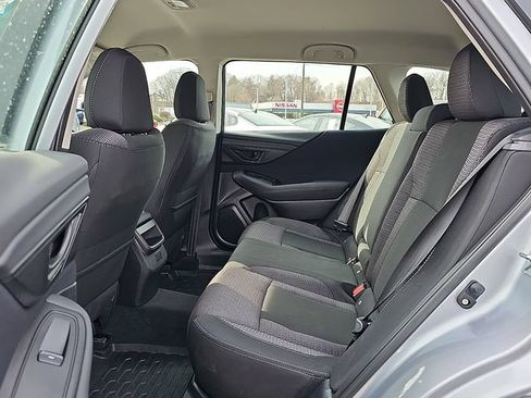 Used 2025 Subaru Outback AWD/4WD image 11