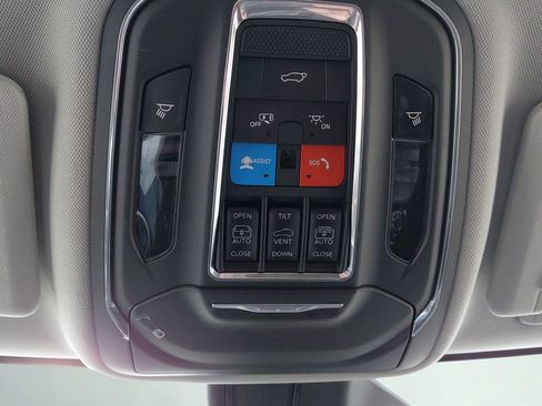 Used 2021 Jeep Grand Cherokee L Limited w/ Trailer Tow Group (B) image 31