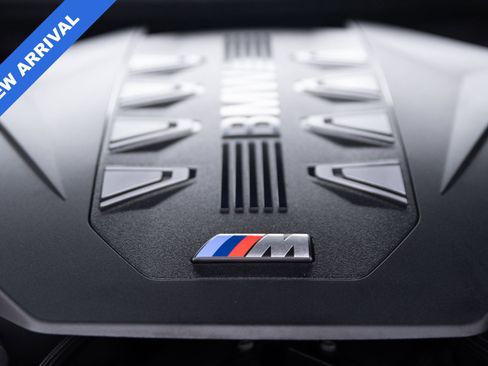Used 2025 BMW X5 M60i w/ Climate Comfort Package image 36