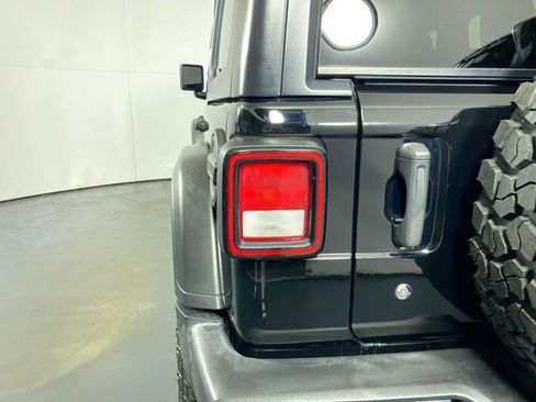 Used 2021 Jeep Wrangler Unlimited Willys image 31