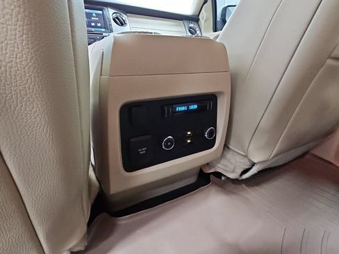 Used 2015 Ford Expedition Limited w/ Equipment Group 301A RWD image 34