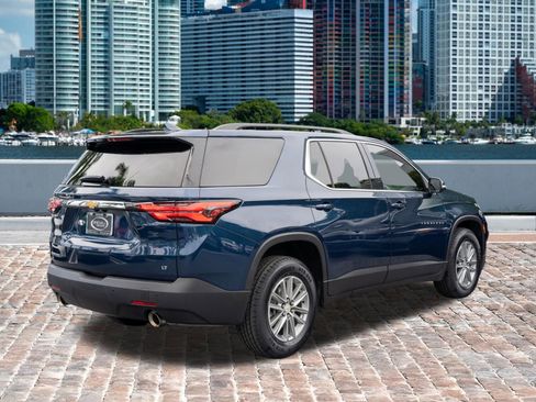 Used 2023 Chevrolet Traverse LT FWD image 5