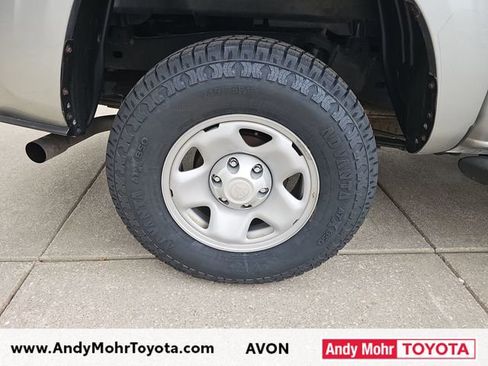 Used 2022 Toyota Tacoma SR AWD/4WD image 39