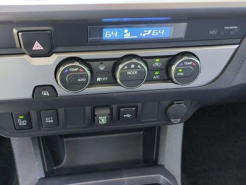 Used 2022 Toyota Tacoma SR5 w/ Technology Package image 19