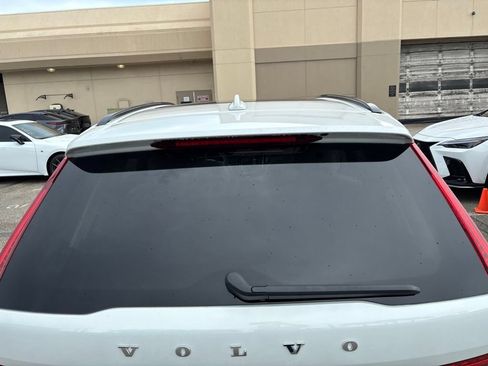 Used 2025 Volvo XC60 B5 Ultra w/ Protection Package Premier AWD/4WD image 5