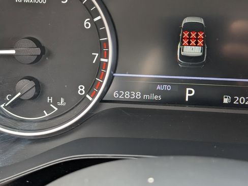 Used 2022 Nissan Pathfinder SL w/ Lighting Package (N92) image 27