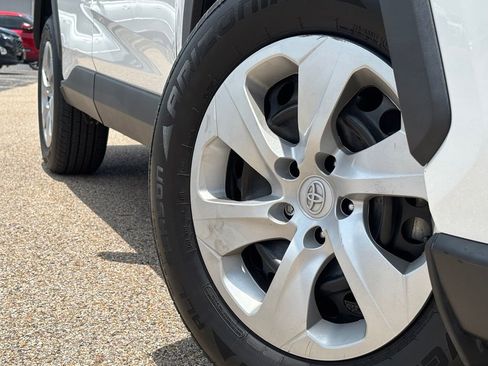 Used 2023 Toyota RAV4 LE FWD image 2