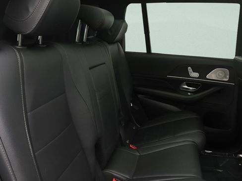 Certified 2022 Mercedes-Benz GLS 450 4MATIC image 29