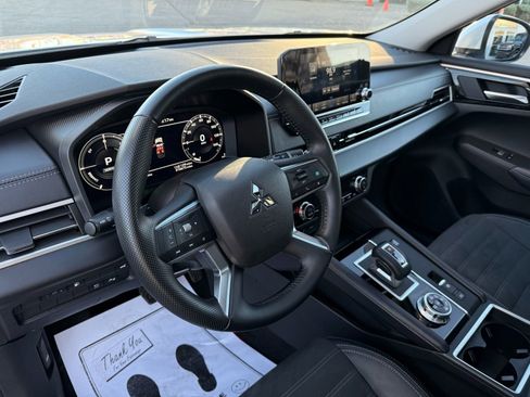 Used 2024 Mitsubishi Outlander SEL image 46