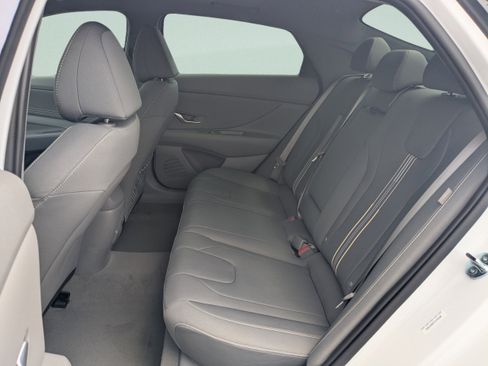 New 2026 Hyundai Elantra SEL Sport Premium FWD image 14