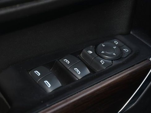 Used 2019 GMC Sierra 1500 SLT w/ SLT Premium Package image 10