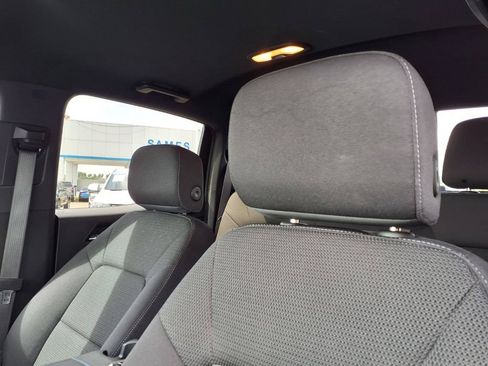Used 2024 Chevrolet Colorado LT w/ LT Convenience Package RWD image 17