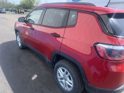 Used 2018 Jeep Compass Sport w/ Cold Weather Group AWD/4WD image 4