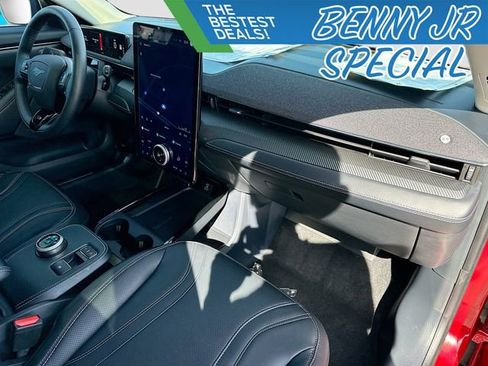 Used 2023 Ford Mustang Mach-E Premium image 31