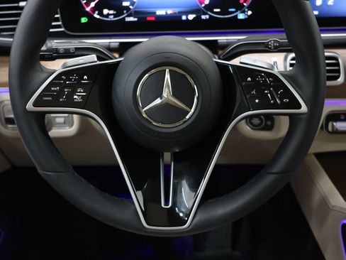 Certified 2025 Mercedes-Benz GLE 350 4MATIC image 17