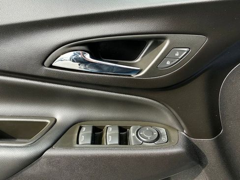 Used 2024 Chevrolet Equinox LT w/ LPO, Floor Liner Package image 19