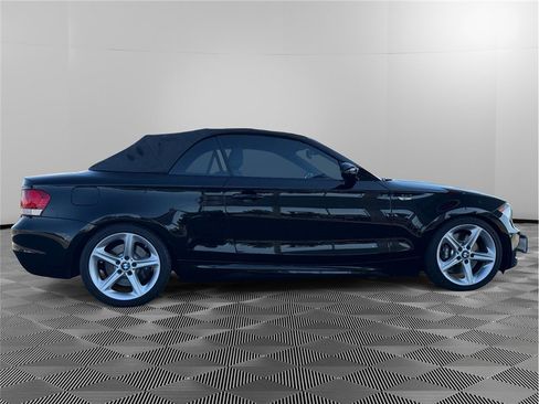 Used 2008 BMW 135i Convertible image 6