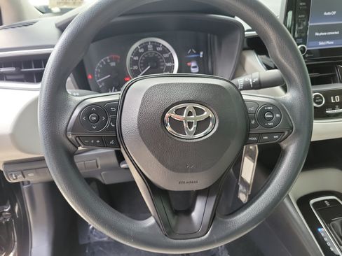 Certified 2022 Toyota Corolla LE FWD image 25