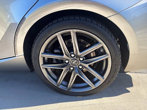 Used 2017 Lexus IS 200t image 12