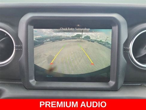 Certified 2022 Jeep Wrangler Unlimited Sahara image 16