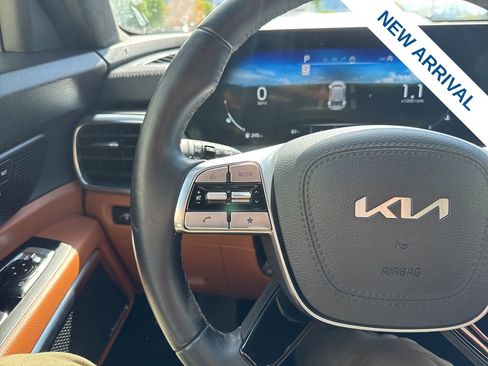 Used 2024 Kia Telluride SX Prestige X-Pro AWD/4WD image 24