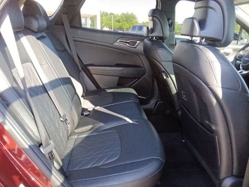 Used 2023 Kia Sportage X-Line w/ X-Line Premium Package AWD/4WD image 32