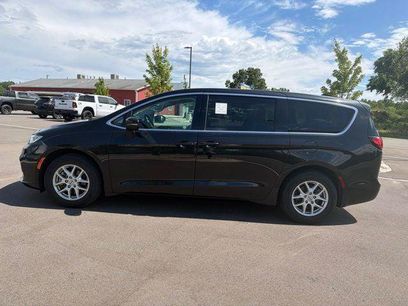 Certified 2023 Chrysler Pacifica Touring-L