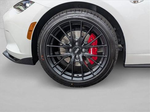 New 2026 MAZDA MX-5 Miata RF Club w/ Interior Package RWD image 10