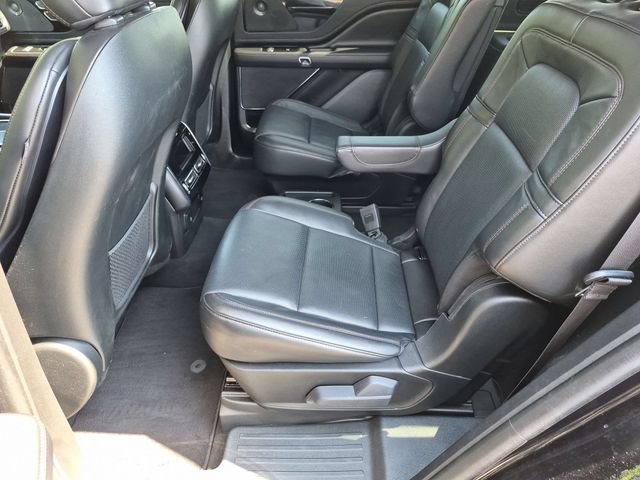 Used 2024 Lincoln Aviator Reserve AWD/4WD image 19