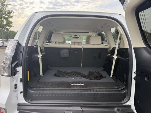 Used 2023 Lexus GX 460 Premium w/ Premium Package AWD/4WD image 30