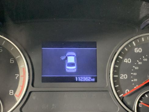 Used 2019 Kia Optima S image 24