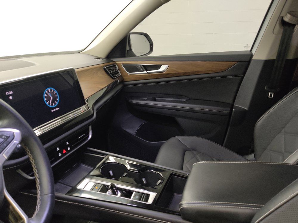 Used 2024 Volkswagen Atlas SE AWD/4WD image 26
